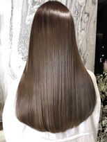 エレノア 渋谷公園通り店(Eleanor)&nbsp;透明感　アッシュブラウンカラー　ロングヘア