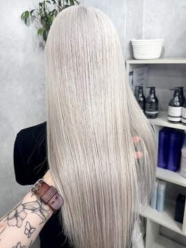 ロウル 渋谷(LOWRL) ホワイトカラー/ケアブリーチ/水素トリートメント