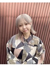 リー 高槻(Lee) 黒田 菜結