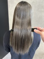 シアン(.Xian)&nbsp;グレージュ　（ブリーチ/ハイライト/高槻美容室）