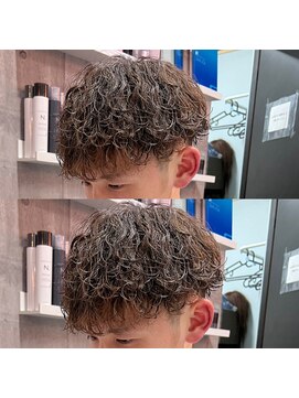 髪屋 紬 メンズ/メンズパーマ/メンズカット/波巻きスパイラル