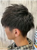 清潔感と好感度アップ間違いなしの黒髪ショート/メンズカット