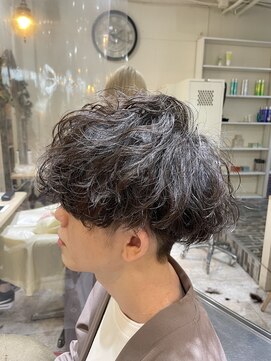 ヘアリゾートエーアイ 新宿西口店(hair resort Ai) 波巻きスパイラルパーマツーブロックショートマッシュ