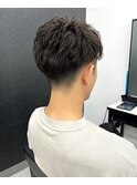 刈り上げアップバングショート