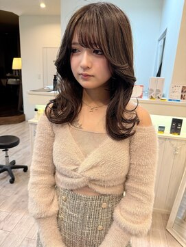 ウル(uLu.) 韓国ヘア/レイヤースタイル/レイヤーカット/グレージュ/20代人気