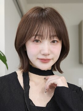 オーラ オモテサンドウ(Aura omotesando) 顔周りレイヤーのくびれボブ