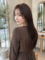 ラナ(LaNA)&nbsp;後ろ姿までさらりとまとまる艶ロング