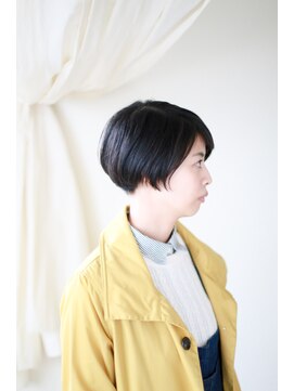 ホワイトルーム(White Room) 黒髪＋刈り上げのナチュラルショート♪