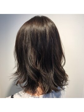 ナンバースリー 溝の口店(Number Three) ミディアムレイヤー【N°3hair lounge 溝の口店】