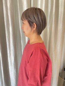 ジルバイジアン(JILL by GIEN) ミルクティーグレージュ シルキーベージュ ショート @sarina