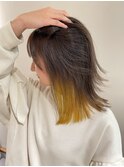 イヤリングカラー × 切りっぱなしボブ