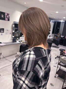 キング(K!ng) 縮毛矯正髪質改善ハイライトレイヤーカット楠葉美容室エクステ