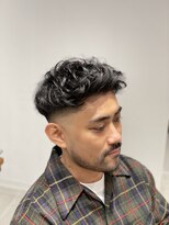 グルーマーズトウキョウ 渋谷店(GROOMER/S TOKYO)&nbsp;ショートハーパー スペインカール メンズカット メンズパーマ