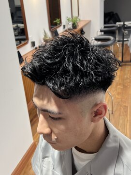 ザデイトウキョウ 表参道 青山(THE DAY TOKYO) スキンフェード/メンズパーマ/メンズカット/大人メンズ