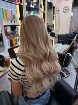 ラピス 千葉(Lapis)&nbsp;ホワイトベージュカラー×エクステ80