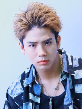 コンフィデンス メンズヘアー(confidence MEN'S HAIR) ベージュツーブロックスパイキーショート