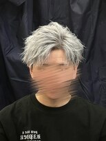 リップス 吉祥寺店 (LIPPS) ホワイトシルバーフェザーショート