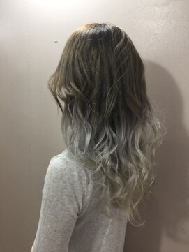 ユートピア(U topia) ホワイトグレイグラデーションカラー