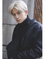 ネス(ness)&nbsp;[RIMMA]ホワイトカラー/センターパート/ネープレス/ツーブロック