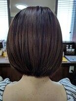 ヘアースタジオ オハナ(Hair Studio Ohana) 前下がりショートボブ