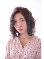 ソーホー ニューヨーク シズオカ(SOHO newyork SHIZUOKA)&nbsp;ラフな無造作ウェーブが大人かわいいミディ