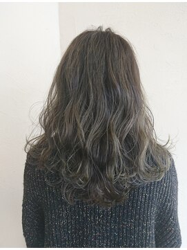 モップアップ(Mop up) 外国人風オリーブアッシュ☆