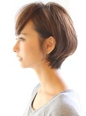 大人可愛いショートボブ 耳かけショート お手入れ簡単