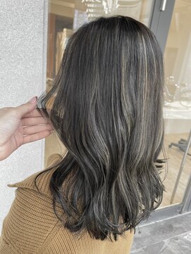 NYNY Mothers MOMO テラス六地蔵店 黒染め履歴有!全頭ハイライトで黒染め脱却!!