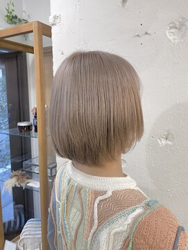 リッカ(RICCA) 【大人ハイトーンカラー】ジェンダーレスシアベージュ♪