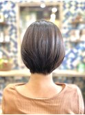 ショートボブ