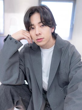 ケアリー 大日(Carelly) ビジネスショートレイヤーかき上げコンマヘアツイストパーマ