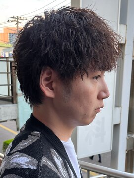 アイズ 海老名(AIZU) ツイストスパイラルパーマ　メンズパーマ　ツイストパーマ　眉毛