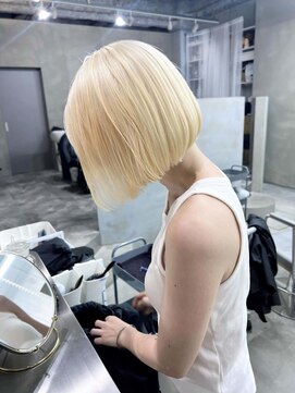 クリム(qulim) ブリーチ/ブリーチカラー/ダブルカラー/ハイトーンカラー