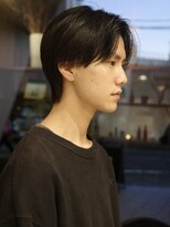 【眞下秋歩】毛流れセンターパート 刈り上げなし