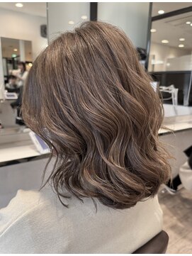 カイノ いずみおおつCITY店(KAINO) 透明感ブラウンベージュのゆるふわミディ