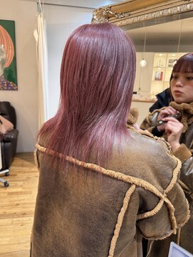 ルッツ(Lutz. hair design) 2/11 ピンクブラウン【千代田彩夏】