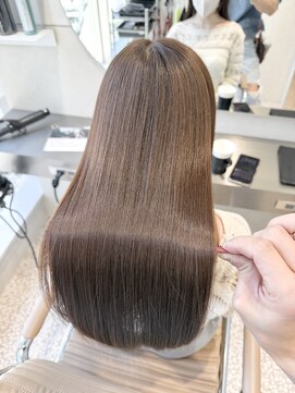 キュア 池袋(CURE) 7トーン透明感アッシュベージュ×髪質改善 #052