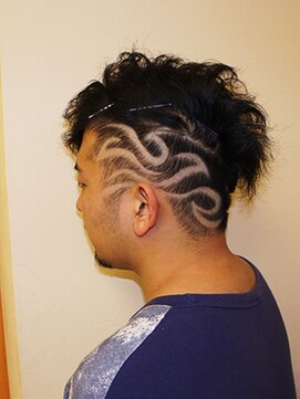 カプリヘアーデザイン(Capri Hair design) バリアート トライバル