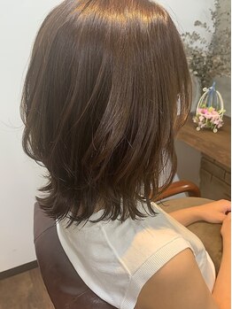 リンクスヘアー(LINqS hair)の写真/《千歳烏山駅徒歩２分》話題のオーガニックカラーでダメージレスに白髪をカバー＊明るい白髪染めも可能◎