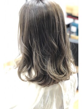 リベルテ(LIBERTE') ベージュアッシュ