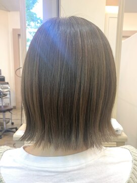 アルターリール(aL ter Rire) 切りっぱなしボブ/外ハネ/福原遼華