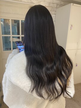 グロウ 秋葉原(grow) 黒髪ロング　ブルーブラックカラー　プルエクステで黒髪ロング