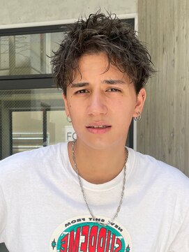 フィフス 原宿(fifth) 【ツイストスパイラルパーマ/波巻き/韓国マッシュウルフ】