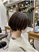 ショートボブ