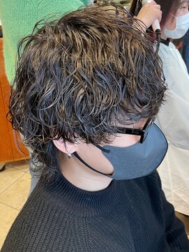 キャンバス バイ ネオリーブ 横浜西口(Canvas by neo.) 波巻きパーマ 波打パーマ ツーブロック マッシュウルフ