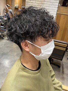 レミー(Remii) 刈り上げマッシュ×波巻きスパイラル【Remii札幌】