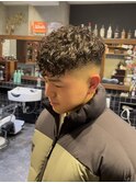 店長【橋本】スキンフェード/カーリーパーマ