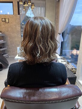 クレーブ(Creve) 切りっぱなしロブ×ミルクティーハイライト