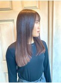 顔周りレイヤーカット　愛されロングヘア　透明感カラーベージュ