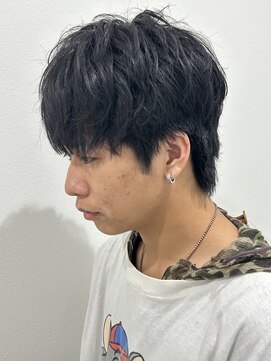 ヒュイル バイ ニアウ(Hwyl by Niau) メンズマッシュショートスパイラルパーマニュアンスパーマ眉毛